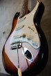 画像2: Fender USA '62 Reissue STRATOCASTER / Sunburst  (2)