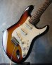 画像1: Fender USA '62 Reissue STRATOCASTER / Sunburst  (1)