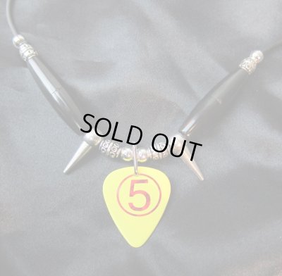 画像1: Marilyn Manson John 5 Necklace Yellow Guitar Pick Necklace / 2000 Tour