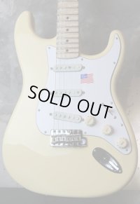 Fender USA Yngwie Malmsteen Stratocaster Vintage White / Maple (1)