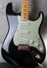 Fender Custom Shop Limited Edition '54 Stratocaster Black / Gold Hard Ware