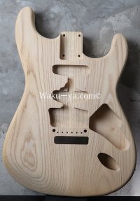 MusiKraft / Build a Franky Body　　　(2)