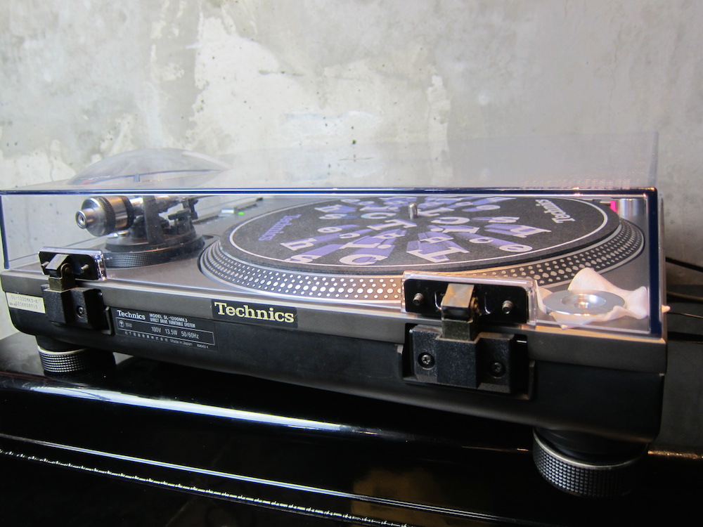 Technics Direct Drive Turntable System SL-1200 MK3 - 和久屋