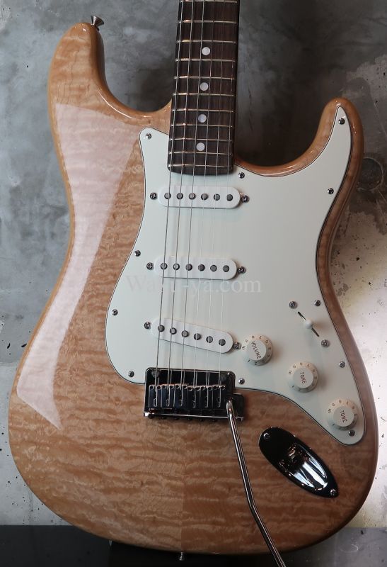 画像1: Fender Custom Shop Custom Deluxe Stratocaster NOS