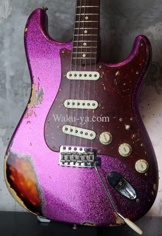 画像1: Fender Custom Shop 1962 Stratocaster Heavy Relic / Magenta Sparkle 