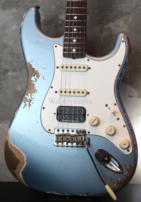 画像1: Fender Custom Shop '69 Stratocaster S-S-H Heavy Relic / Ice Blue Metallic