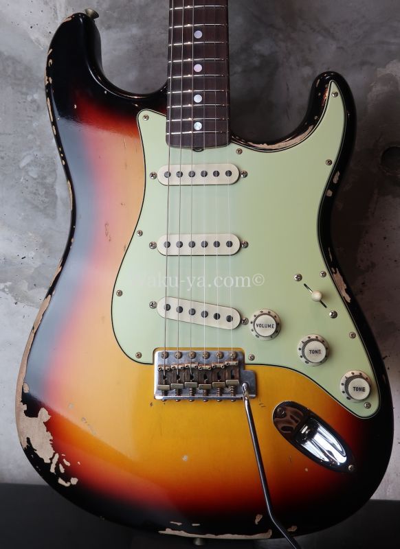 画像1: Fender Custom Shop Michael Landau Signature 1968  Relic Stratocaster/  Bleached 3-Color Sunburst