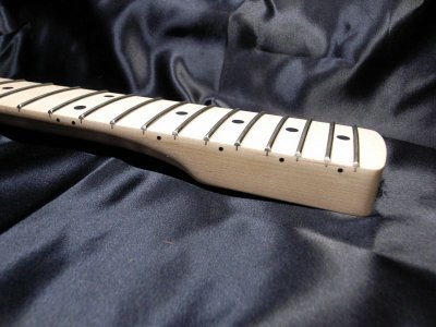 画像1: WARMOTH Maple Neck 21F /Small head STRATOCASTER®