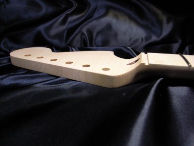 画像2: WARMOTH Maple Neck 22F / Large head STRATOCASTER®