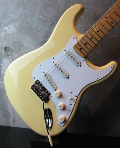 画像1: Fender USA Yngwie Malmsteen Signature Stratocaster  (1)