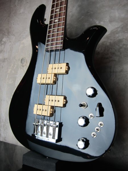 画像2: B.C.Rich Eagle Bass 70's / Black   (2)