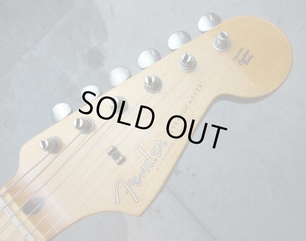 画像2: Fender Custom Shop 1957 Stratocaster Journeyman Relic Blue Sparkle  (2)