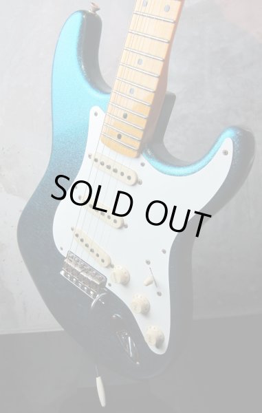 画像4: Fender Custom Shop 1957 Stratocaster Journeyman Relic Blue Sparkle  (4)
