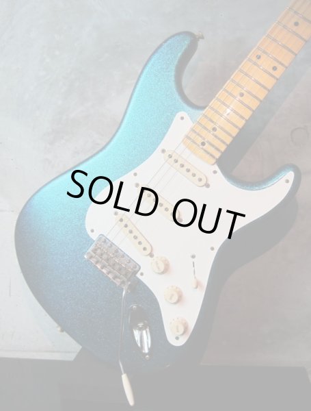 画像8: Fender Custom Shop 1957 Stratocaster Journeyman Relic Blue Sparkle  (8)
