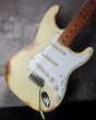 画像8: Fender Custom Shop 1969 Stratocaster Relic White (8)