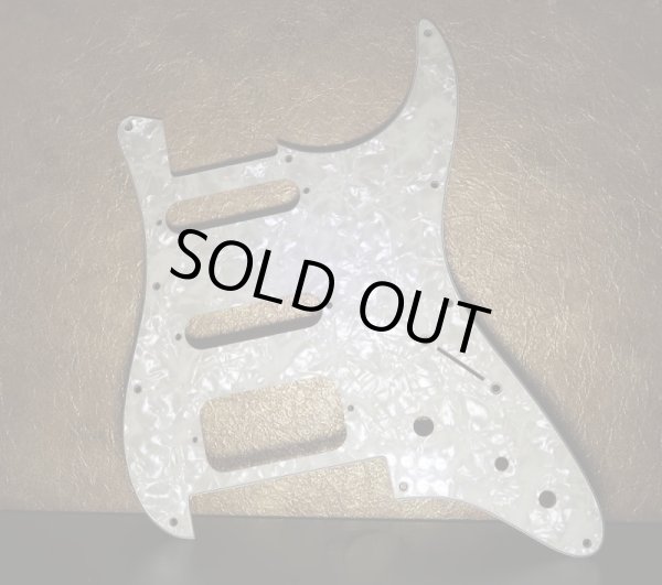 画像1: Tom Anderson Original  Pearloid Pickguard (1)