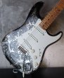 画像11: Fender Custom Shop Staratocaster Ltd Mischief Maker Heavy Relic / Black  Paiseley  (11)