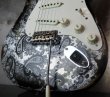 画像9: Fender Custom Shop Staratocaster Ltd Mischief Maker Heavy Relic / Black  Paiseley  (9)