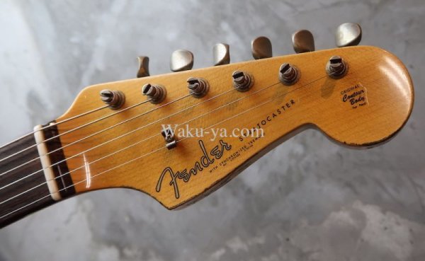画像3:  Fender Custom Shop '62 Heavy Relic Stratocaster SSH / Aged Shell Pink Finish (3)