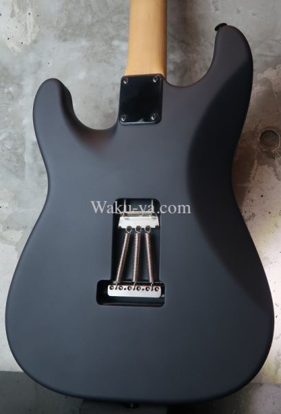画像2: Suhr Classic Stratocaster Model Black (2)