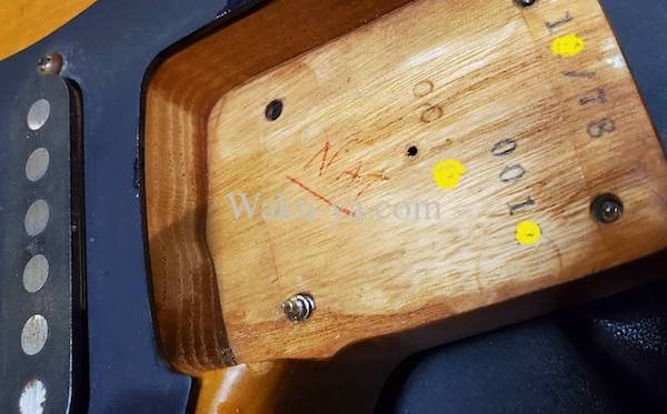 画像13: Valley Arts '78 Stratocaster SSS / Natural  (13)