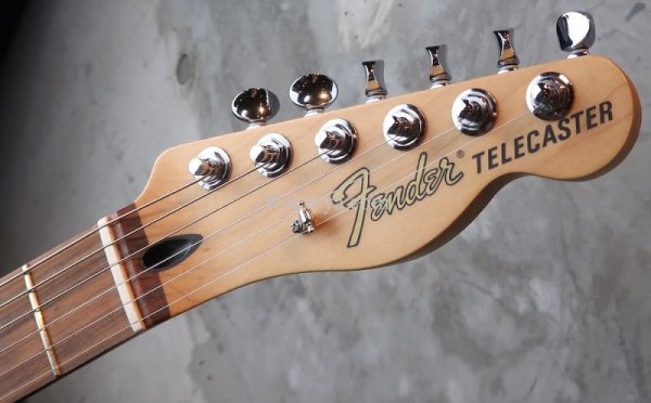 画像3: Fender Deluxe Nashville Telecaster / Daphne Blue (3)