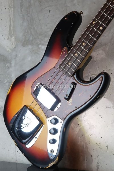 画像5: Fender Custom Shop '64 Jazz Bass Relic 3 Color Sunburst (5)
