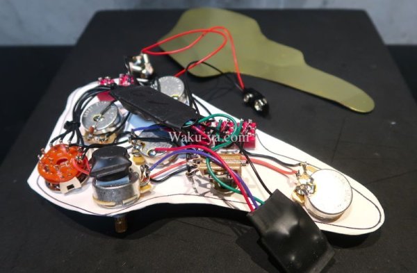 画像3: B.C.Rich  Bich ’70s Bunny Rico Assembly for Guitar (3)