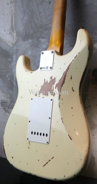 画像6: Fender Custom Shop '69 Stratocaster Heavy  Relic / Vintage White (6)