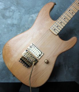 Reverse headに、一目で気を引かれるフレイムの効いた極上Neck☆