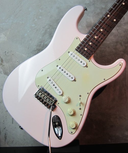 画像8: Suhr Classic Stratocater / Master Builder J. W. Black / Antique Shell Pink / Lightly Aged  (8)