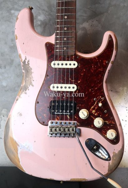 画像1:  Fender Custom Shop 1962 Stratocaster  Relic Shell Pink (1)