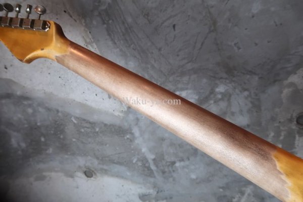 画像8: Fender Custom Shop 1962 Stratocaster  Relic Shell Pink (8)