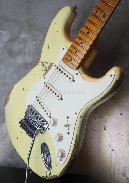 画像9:  Fender Custom Shop 1956 Stratocaster Heavy Relic FRT / Vintage White (9)