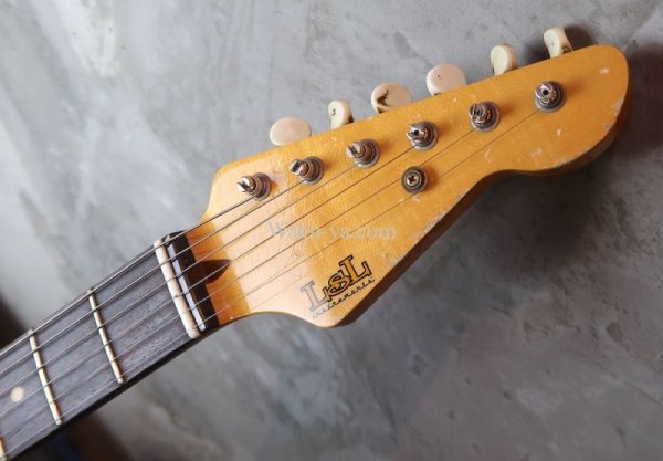 画像2: LsL Instruments Super Custom Saticoy Classic S Style SSH / Age & Rub Through / Aging Black  (2)