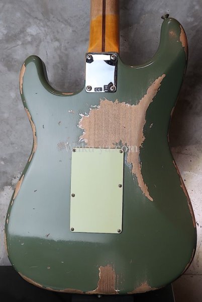 画像2: Fender Custom Shop Alley Cat Stratocaster Heavy Relic / Faded Army Drab Green (2)