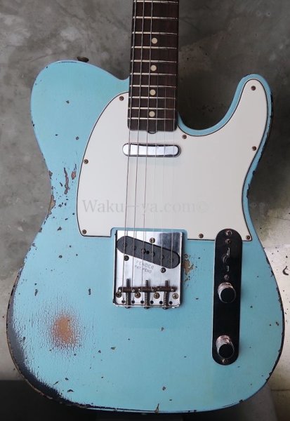 画像1: Fender Custom Shop 1960 Heavy Relic Telecaster Daphne Blue / 3Color Sunburst (1)