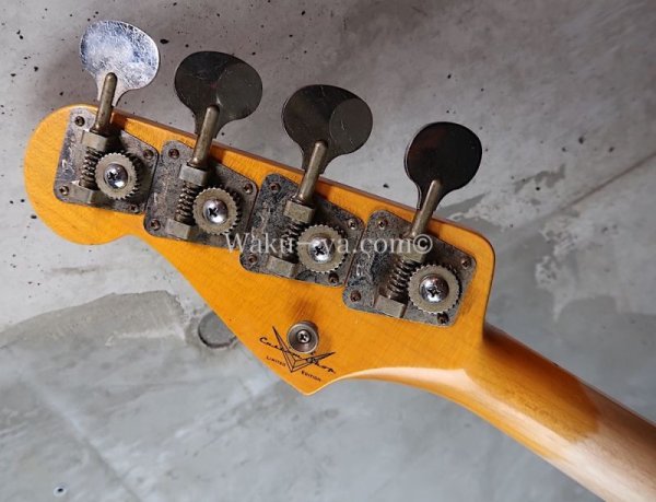 画像8: Fender Custom Shop Limited Edition Custom Jazz Bass Heavy Relic / Aged Black (8)