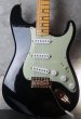 画像1: Fender Custom Shop Limited Edition '54 Stratocaster Black / Gold Hard Ware  (1)