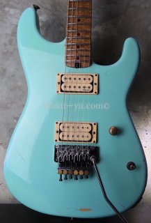 Reverse headに、一目で気を引かれるフレイムの効いた極上Neck☆