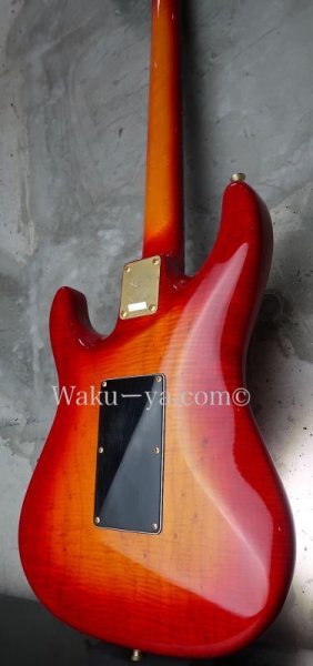 画像11:  Valley Arts Custom Pro USA '90 / 1Piece Flame Maple / Fire burst  (11)