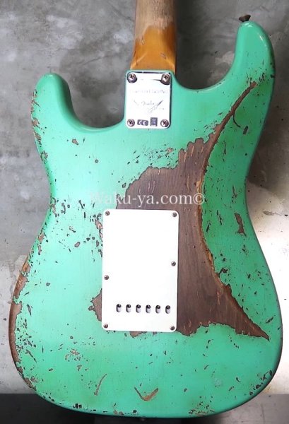 画像2: Fender Custom Shop Stratocaster '60  LTD Dual Mag II / Sea Foam Green / Super Heavy Relic (2)