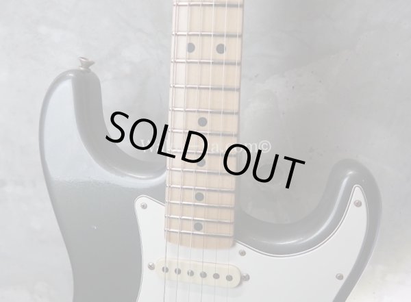 画像10: Fender Custom Shop  '69 Stratocaster / Journeyman Relic / Charcoal Frost Metallic (10)