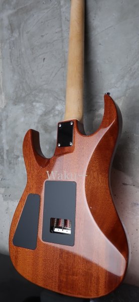 画像6: B.C. Rich Gunslinger Mahogany Reverse Head Natural  (6)