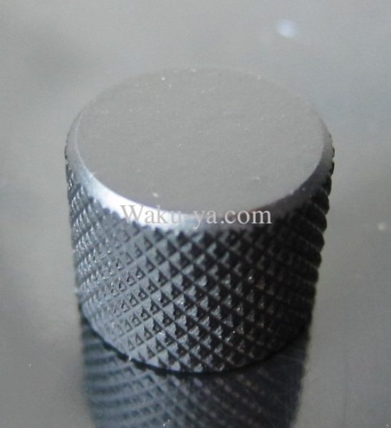 画像10: Steinberger Repair 修理  / 世界屈指の豊富なノウハウと、Parts類の在庫量 / Custom / オリジナルパーツ / 加工 / パーツ作成・製作/ リフレット / Pot修理 /その他、スタインバーガー以外についてもお気軽にご相談下さい。 (10)