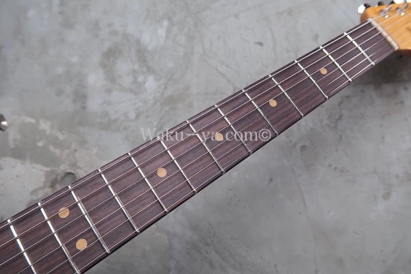 画像4: Fender Custom Shop LTD '63 Stratocaster Journeyman Relic / Aged Fiesta Red  (4)