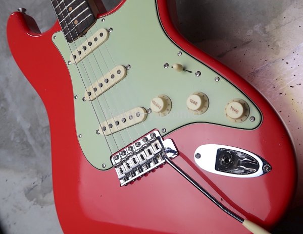 画像7: Fender Custom Shop LTD '63 Stratocaster Journeyman Relic / Aged Fiesta Red  (7)