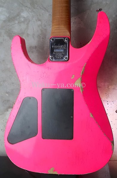 画像2: Jackson USA Custom Shop " Master Built" Dinky HSH Relic  / Neon Pink (2)
