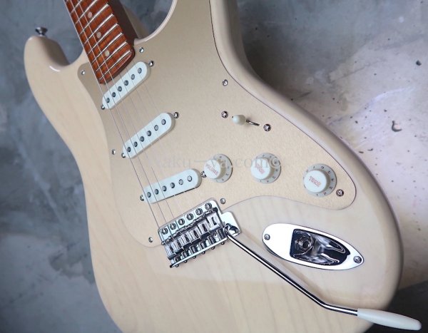 画像11: Fender Custom Shop American Custom Stratocaster NOS / Honey Blonde (11)