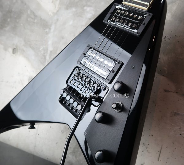 画像1:  Jackson USA RR-1 Randy Rhoads V / Black / Custm Shop　Certificate (1)